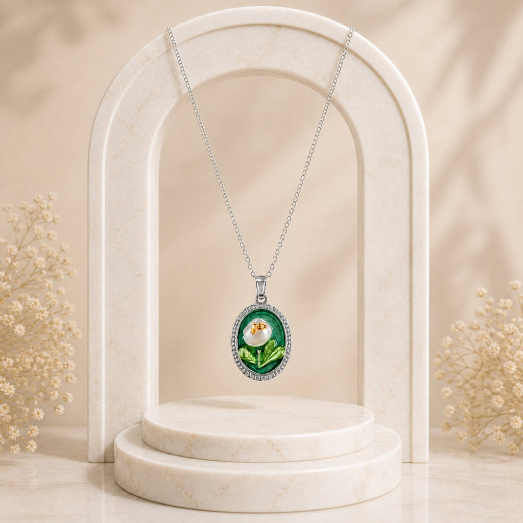 Mairah Emerald Bloom Elegance Pendant Necklace
